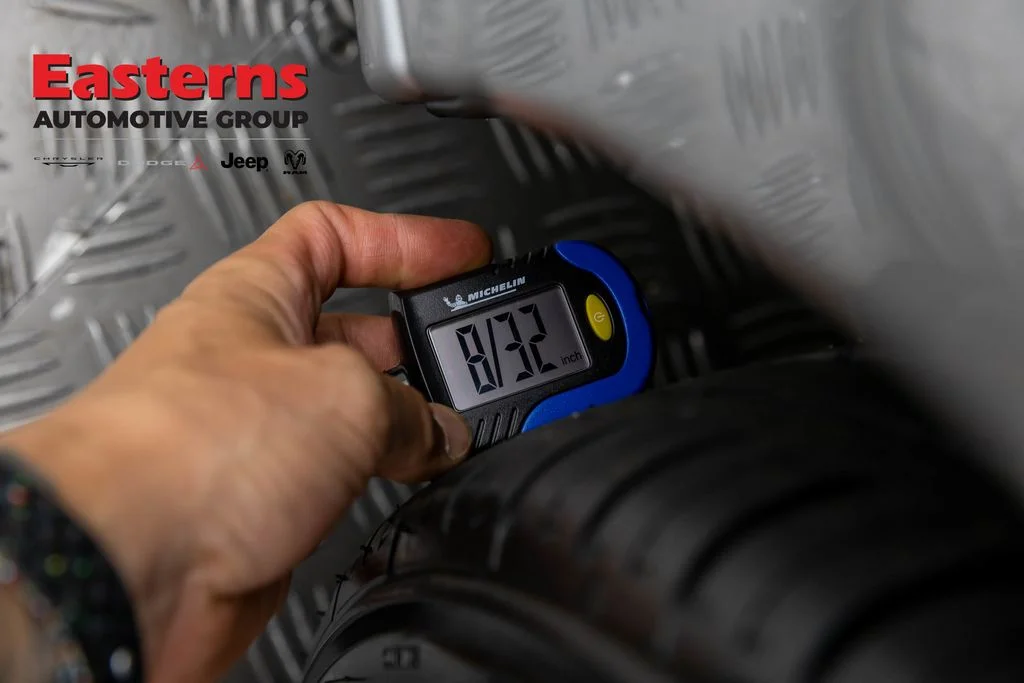 Used 2025 Gray Acura Base image 27