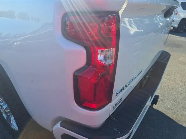 Used 2023 Beige Chevrolet High Country image 36