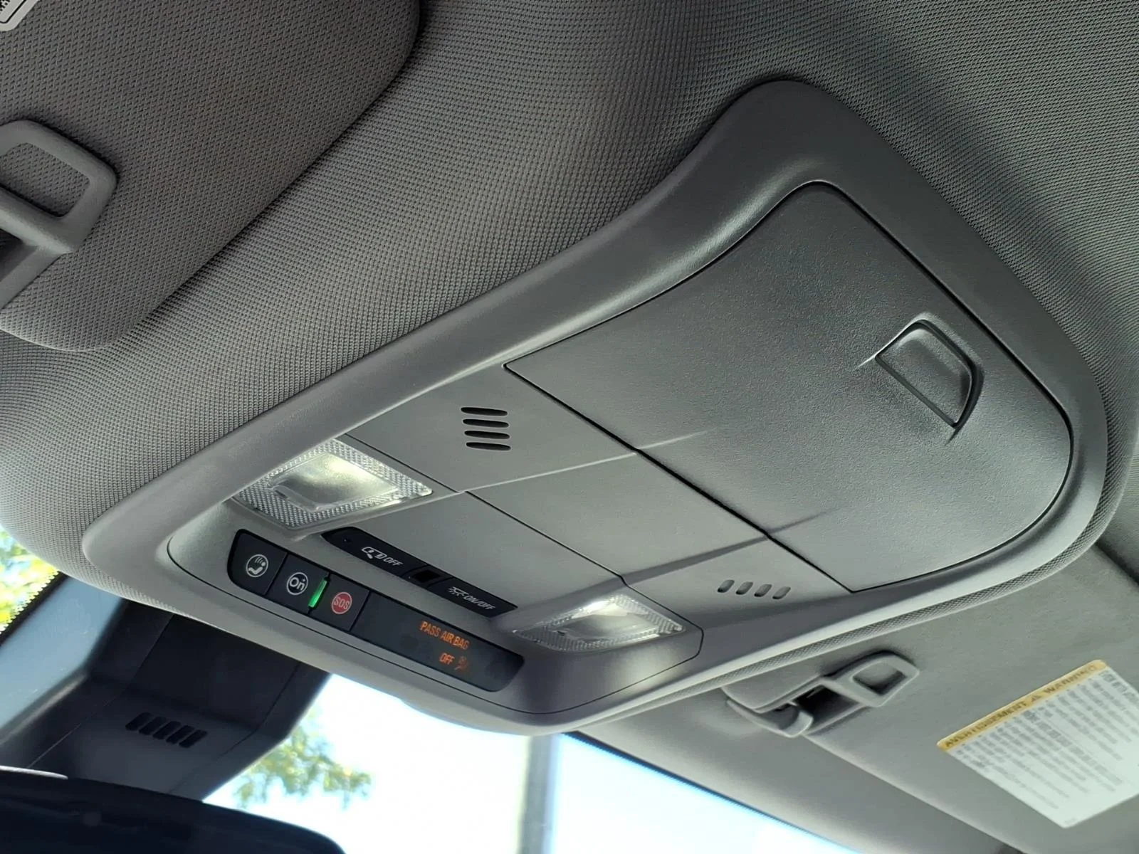 Used 2024 Summit White GMC SLE image 8