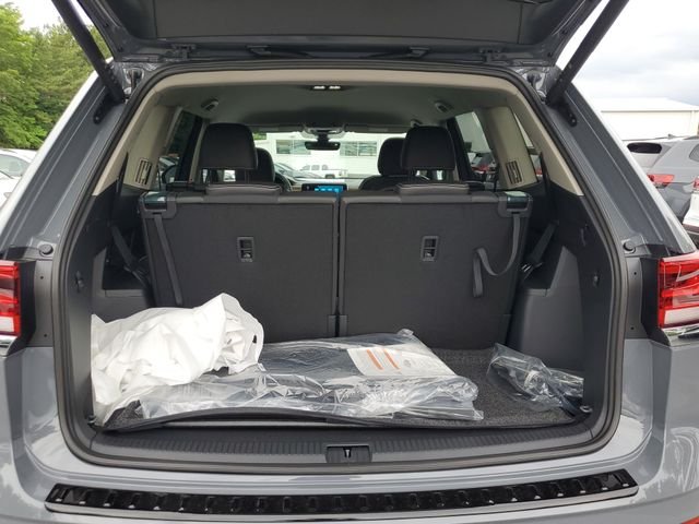 New 2026 Gray Volkswagen 2.0T SE w/Technology image 8