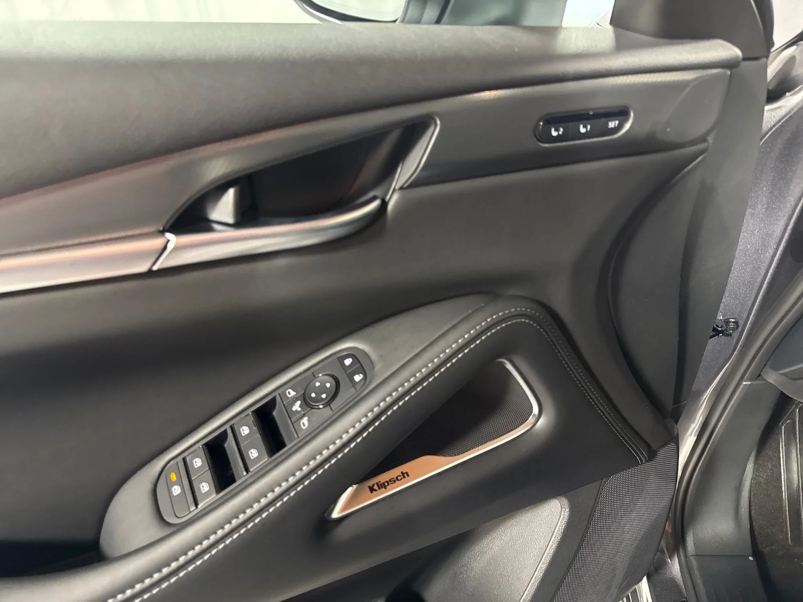 New 2027 GRAPHITE SHADOW INFINITI Sport AWD image 12