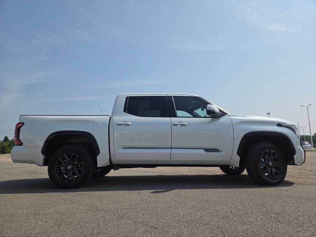 New 2026 Wind Chill Pearl Toyota Platinum image 28