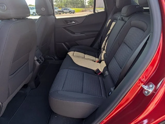2027 Chevrolet Equinox LT - Photo 25