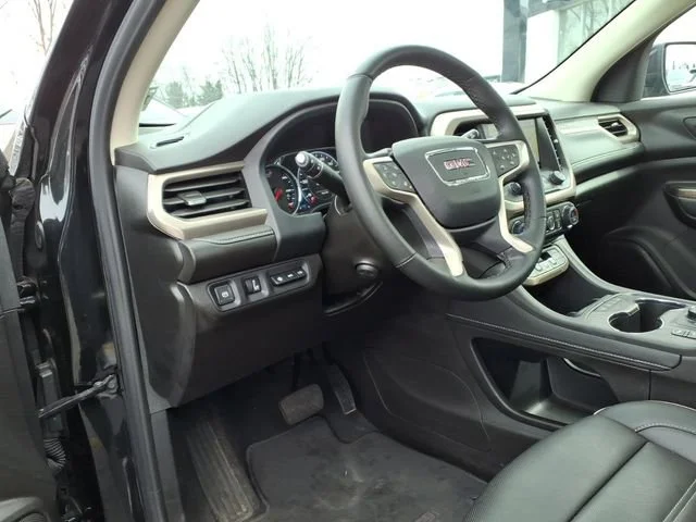 2023 GMC Acadia Denali - Photo 17