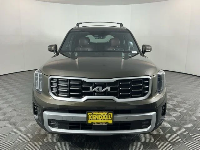 Used 2024 Green Kia SX-Prestige image 2