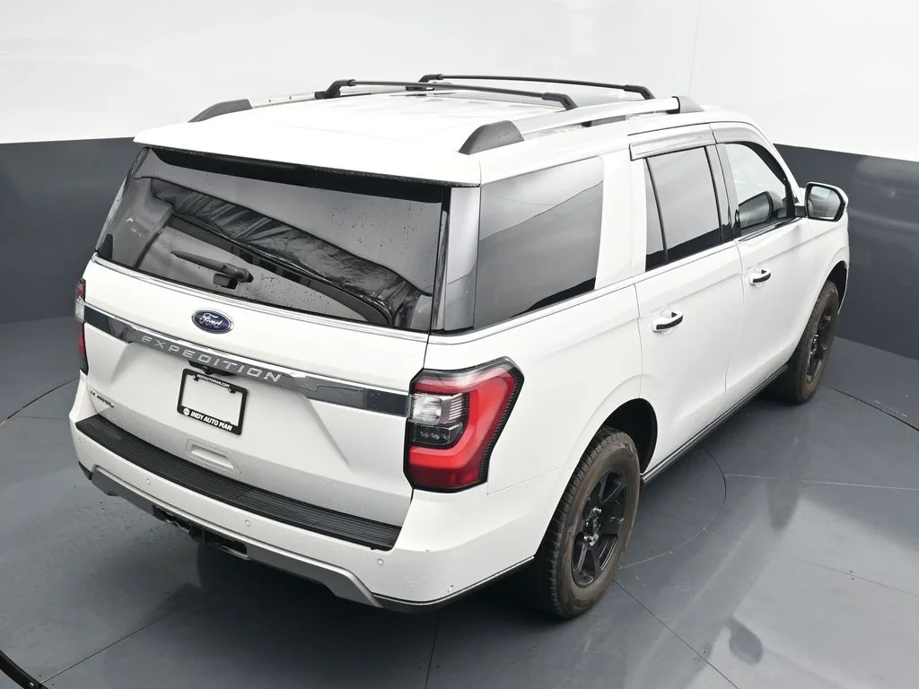 Used 2021 White Ford Limited image 27
