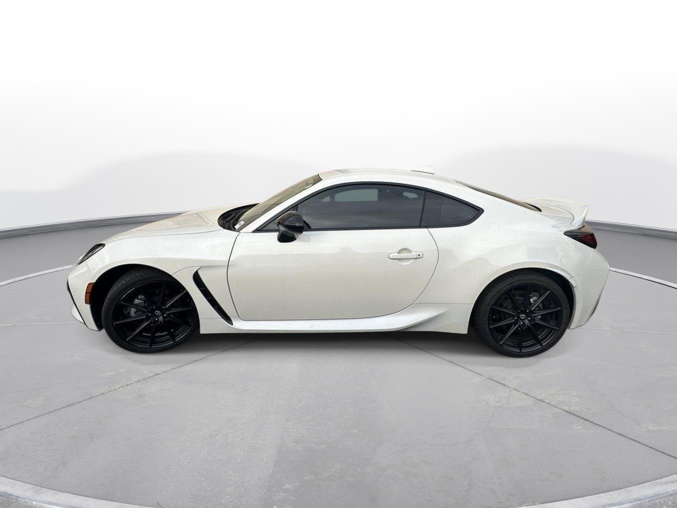 Used 2023 Halo Toyota Premium image 9