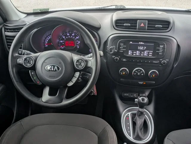 Used 2017 Silver Kia Base image 27