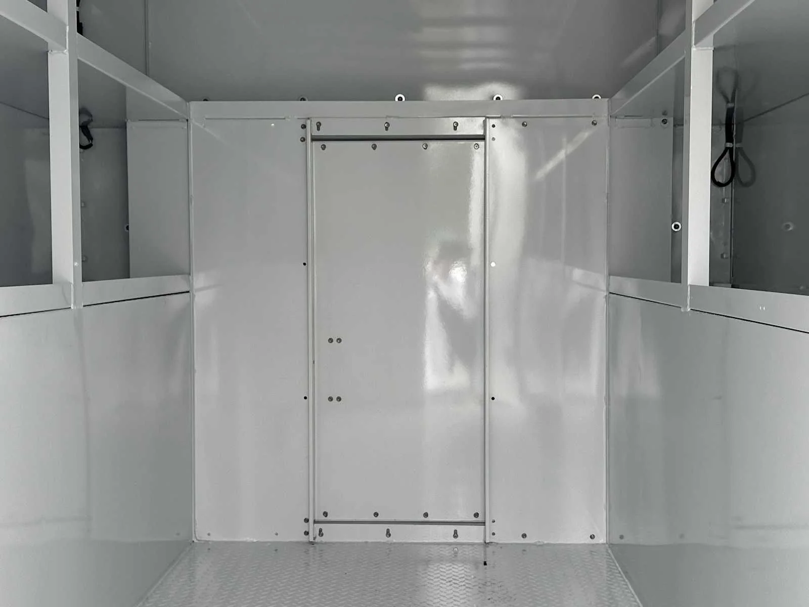 2024 Ford Transit Cutaway Base - Photo 19