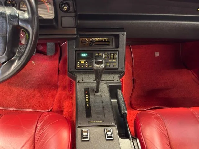Used 1992  Chevrolet Z28 image 11