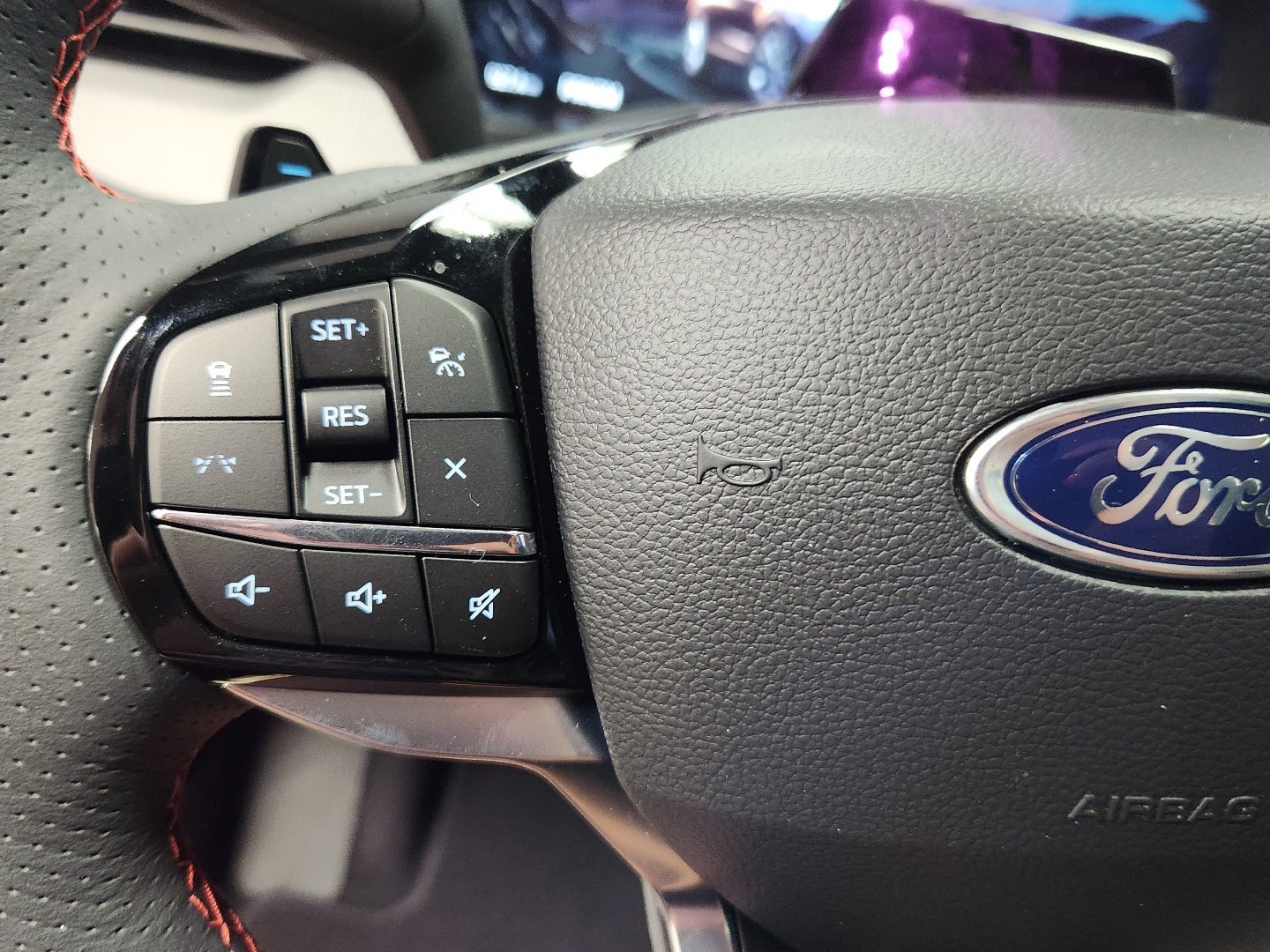 2026 Ford Explorer ST - Photo 13