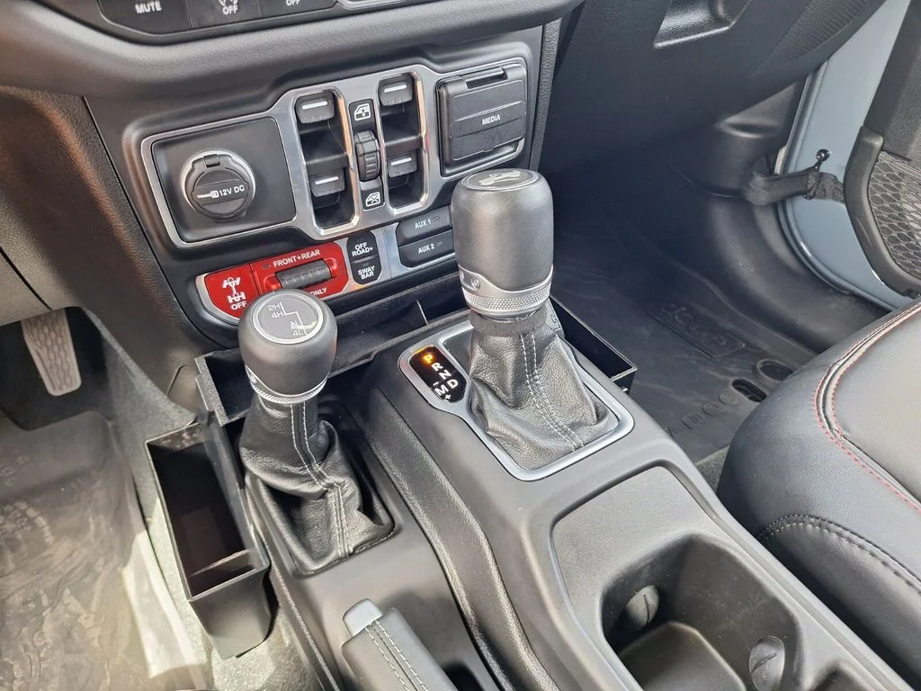 Used 2024 Anvil Clearcoat Jeep Rubicon image 18
