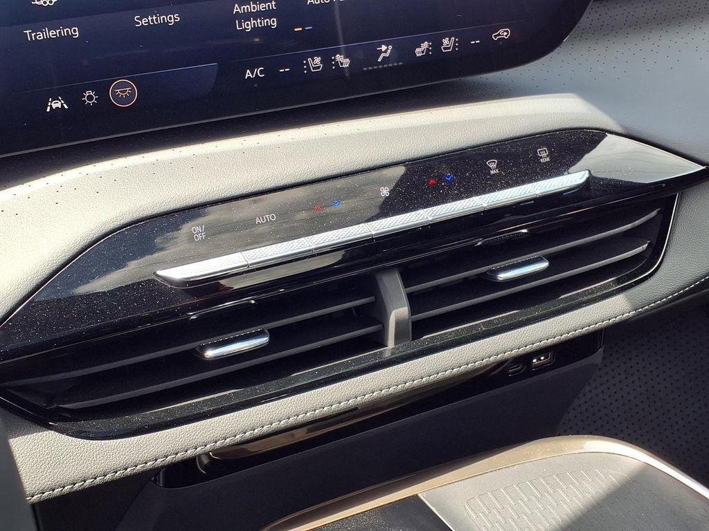 2026 Buick Enclave Avenir - Photo 4