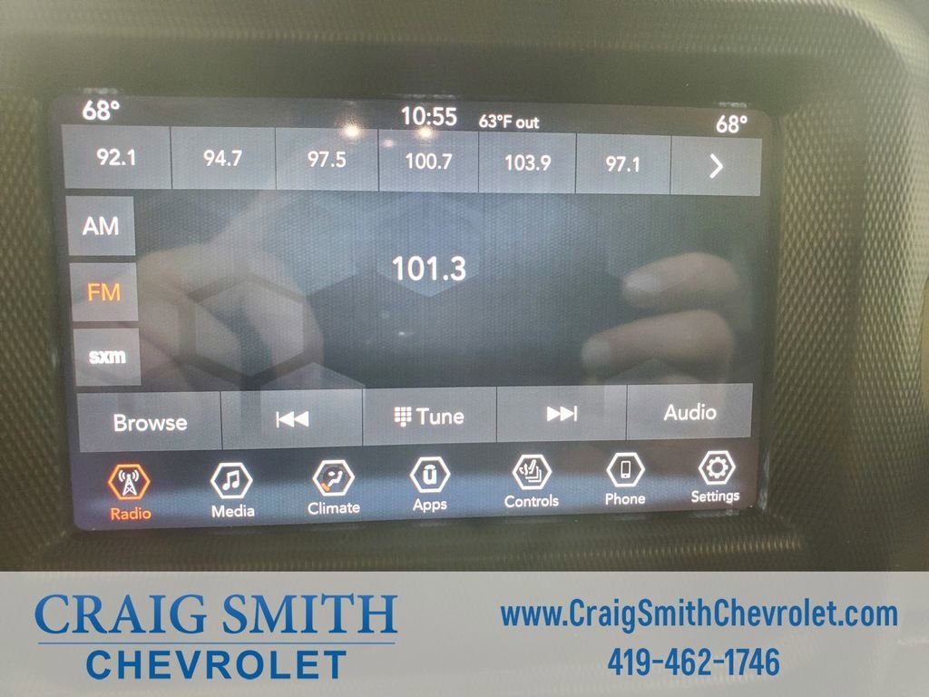 Used 2019 Red Jeep Sahara image 21