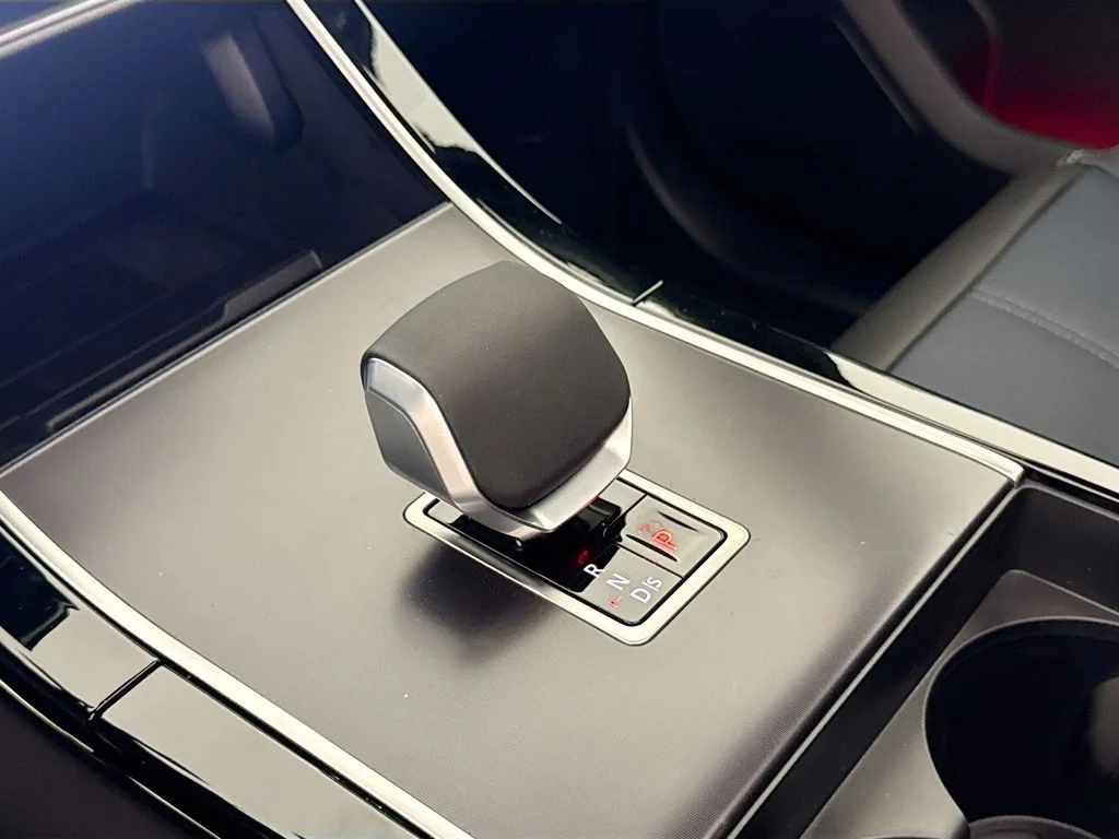 New 2026 Varesine Blue Land Rover Belgravia Edition image 17