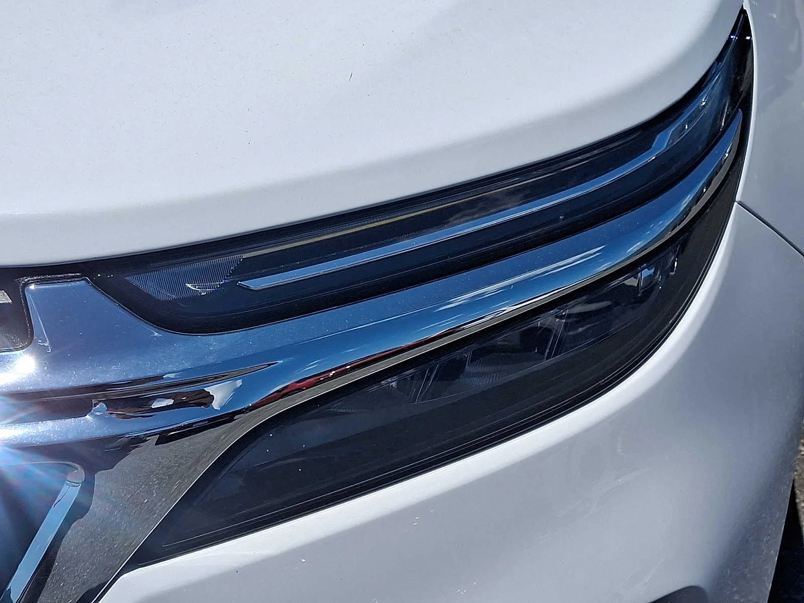 Certified Used 2024 Summit White Chevrolet LT image 9