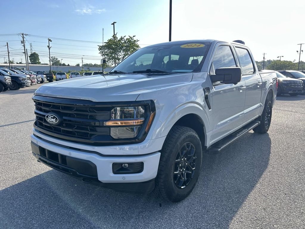 Certified Used 2024 Avalanche Ford XLT image 8