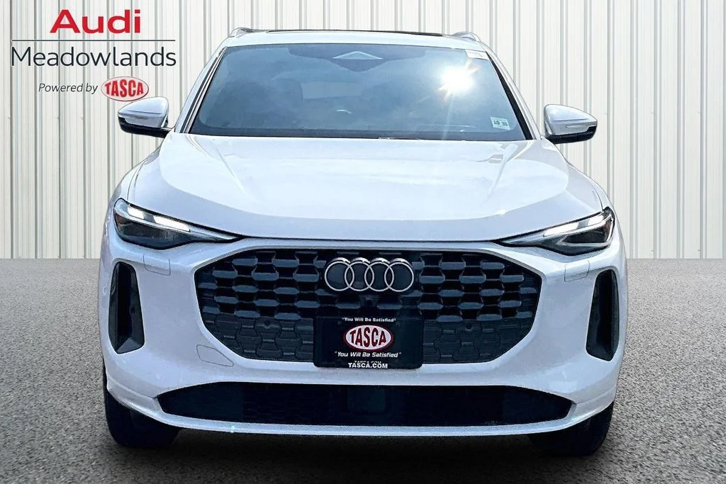 Used 2025 White Audi 2.0T Premium image 2