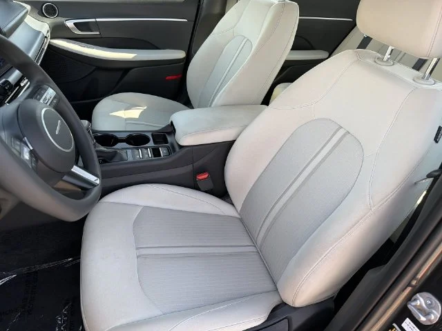 Used 2026 Gray Hyundai SE image 33
