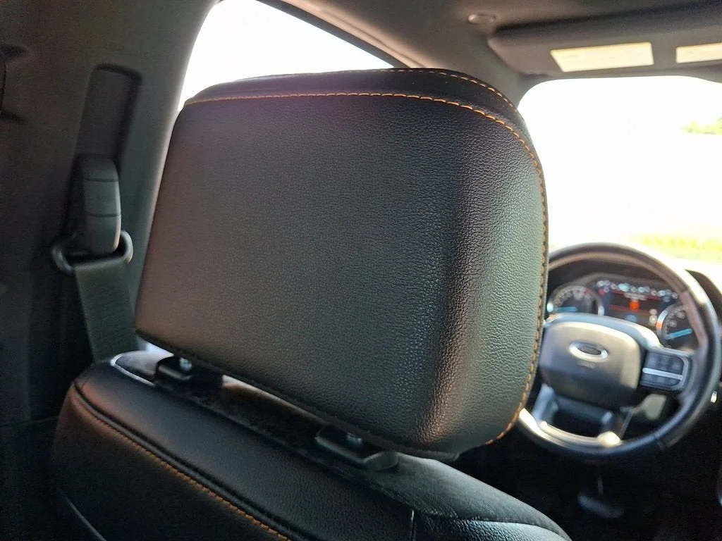 Used 2022  Ford XL image 47