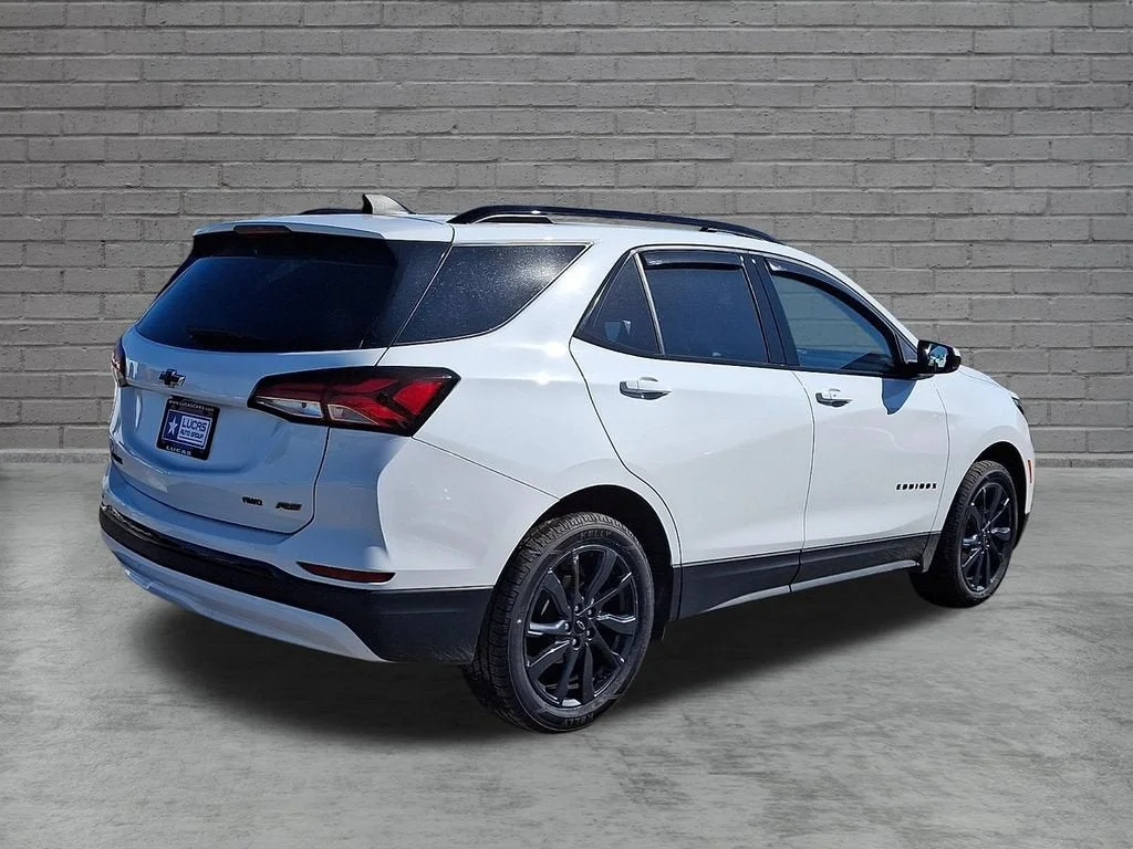 Used 2024 Summit White Chevrolet RS image 41