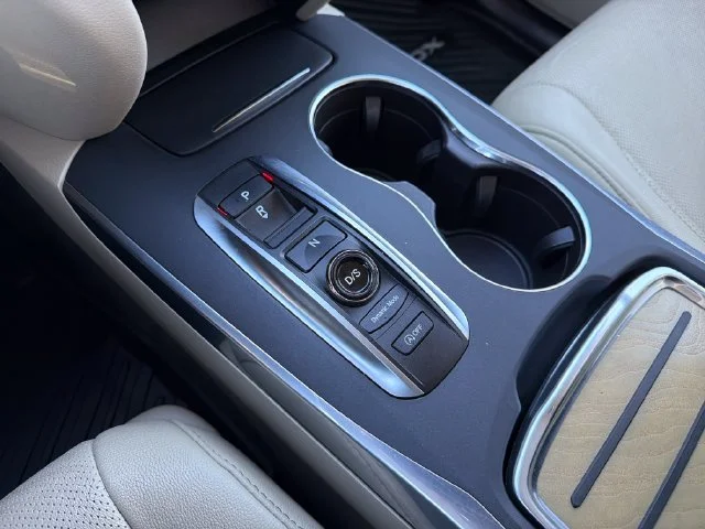 Used 2020 White Acura Technology image 16