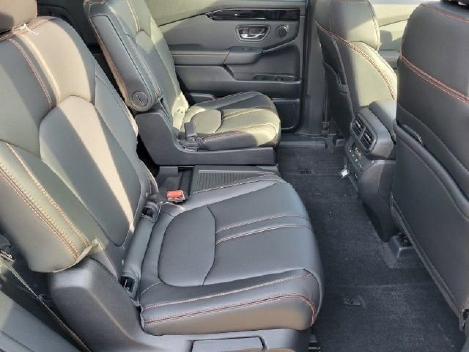 2025 Honda Pilot TrailSport - Photo 43