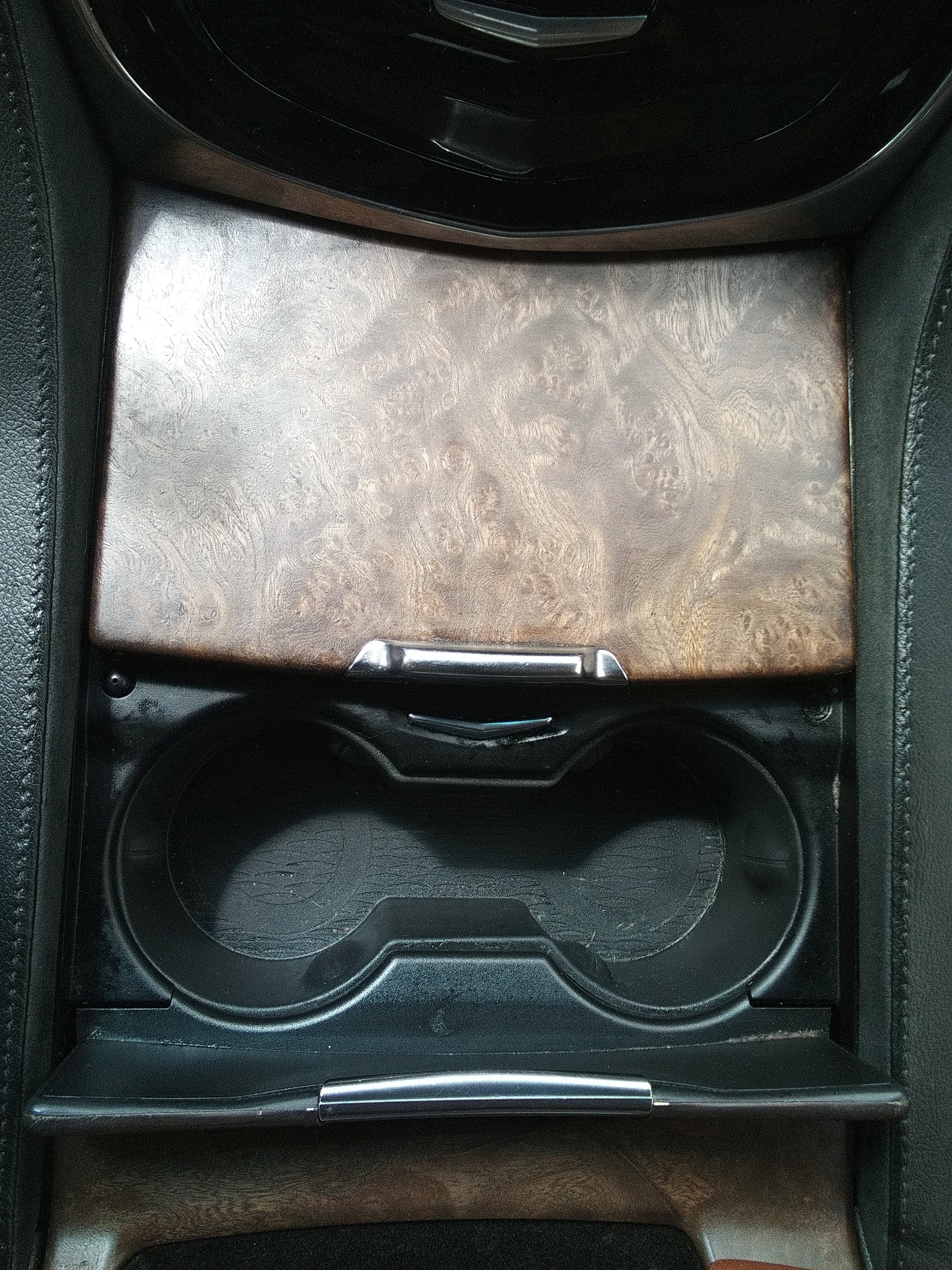 Used 2015 White Cadillac Premium image 23