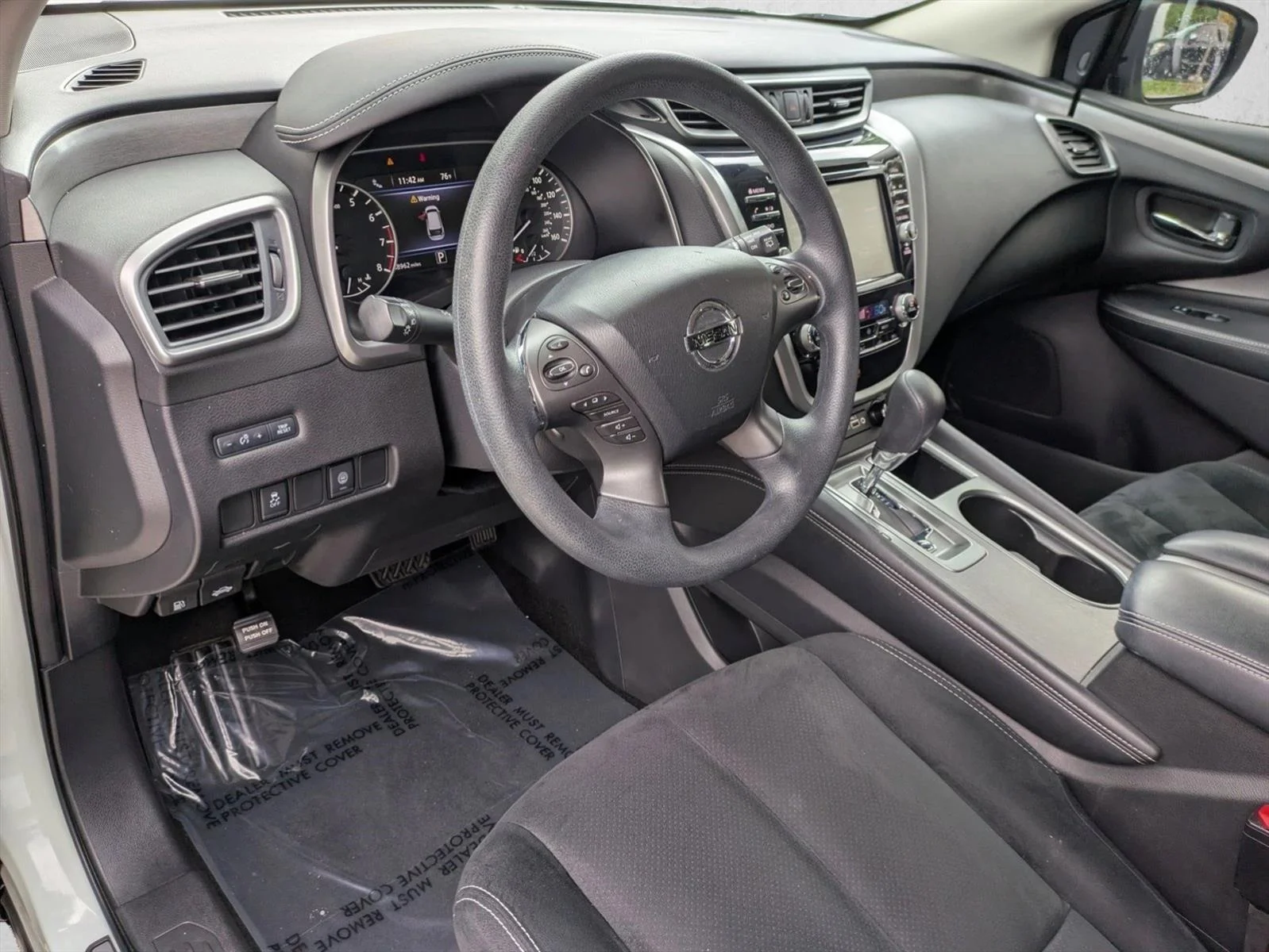 Used 2020 Pearl White Tricoat Nissan S image 10