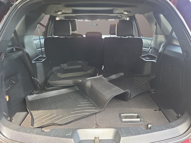 Used 2018 Burgundy Ford XLT image 35