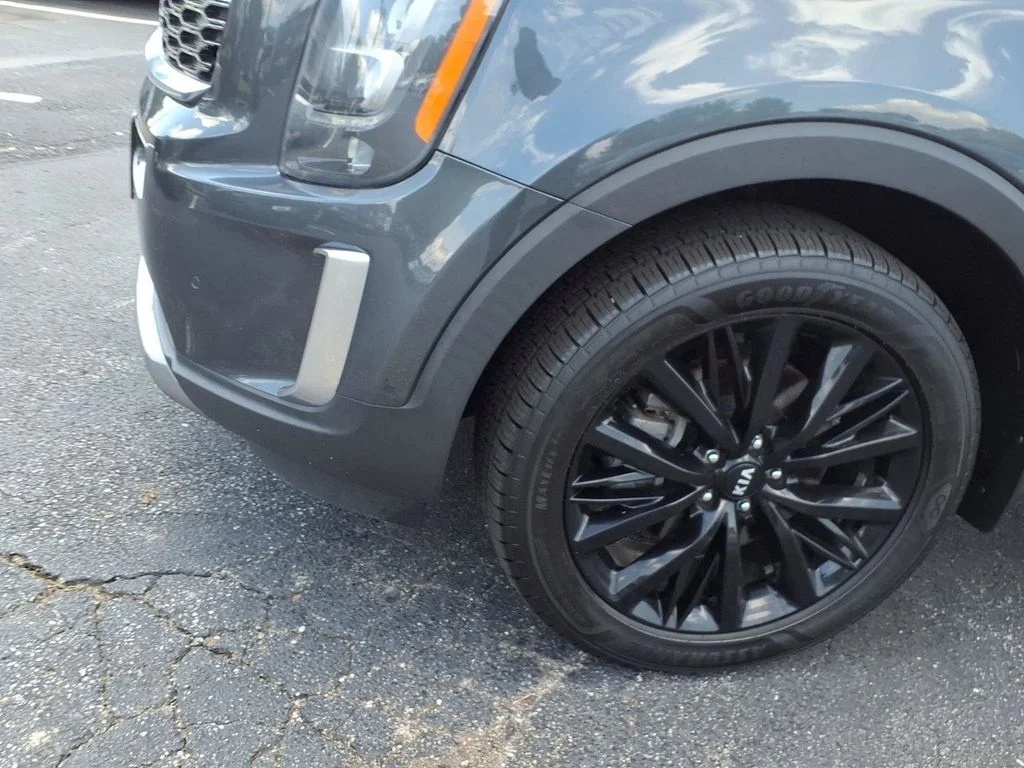 Used 2020 Gravity Gray Kia SX image 24