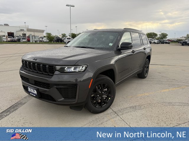 2026 Jeep Grand Cherokee L Laredo Altitude
