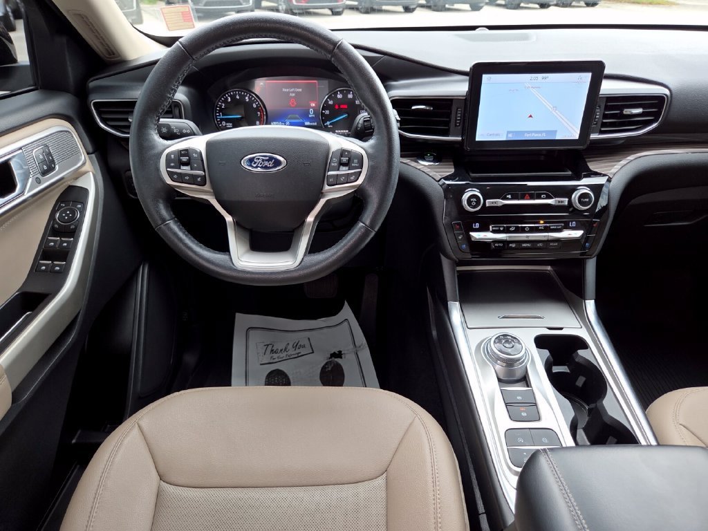 Used 2021 White Metallic Ford Limited image 28