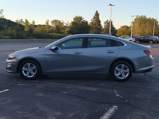 Used 2024 Sterling Gray Metallic Chevrolet LT image 10