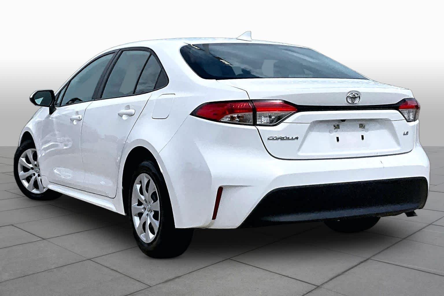 Used 2024 Ice Cap Toyota LE image 12