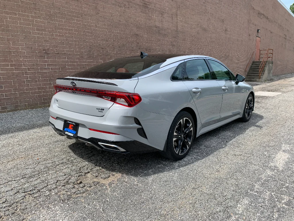 Used 2021 Wolf Gray Kia GT-Line image 5
