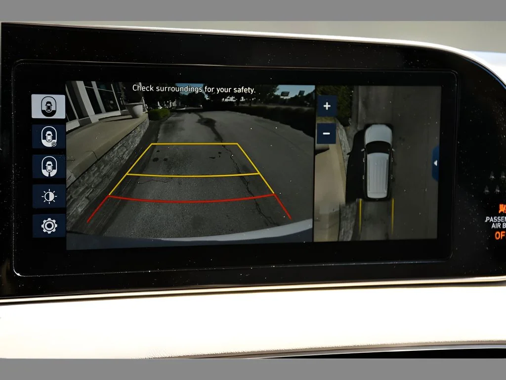 Used 2020 Hyper White Hyundai Limited image 21