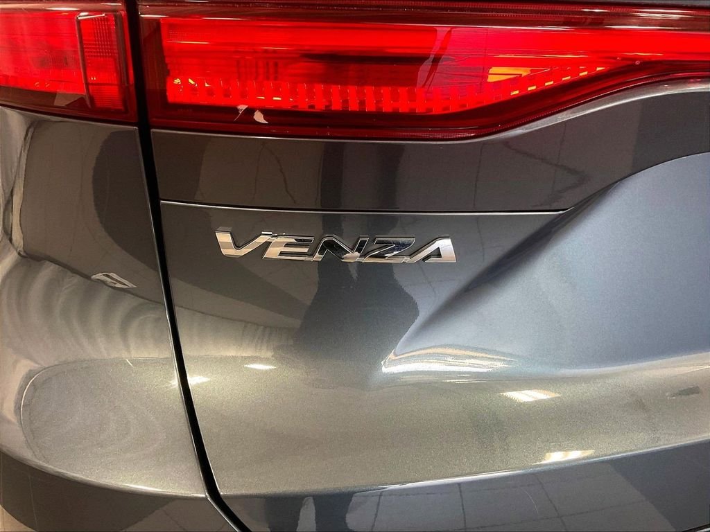 Used 2023 Gray Toyota XLE image 28