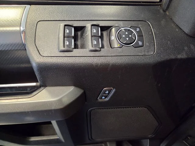 Used 2016 Blue Ford XLT image 27