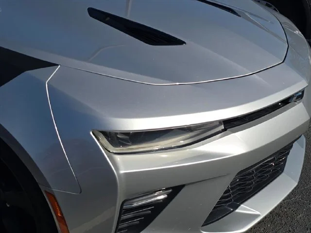 Used 2018 SILVER ICE METALLIC Chevrolet 2SS image 28