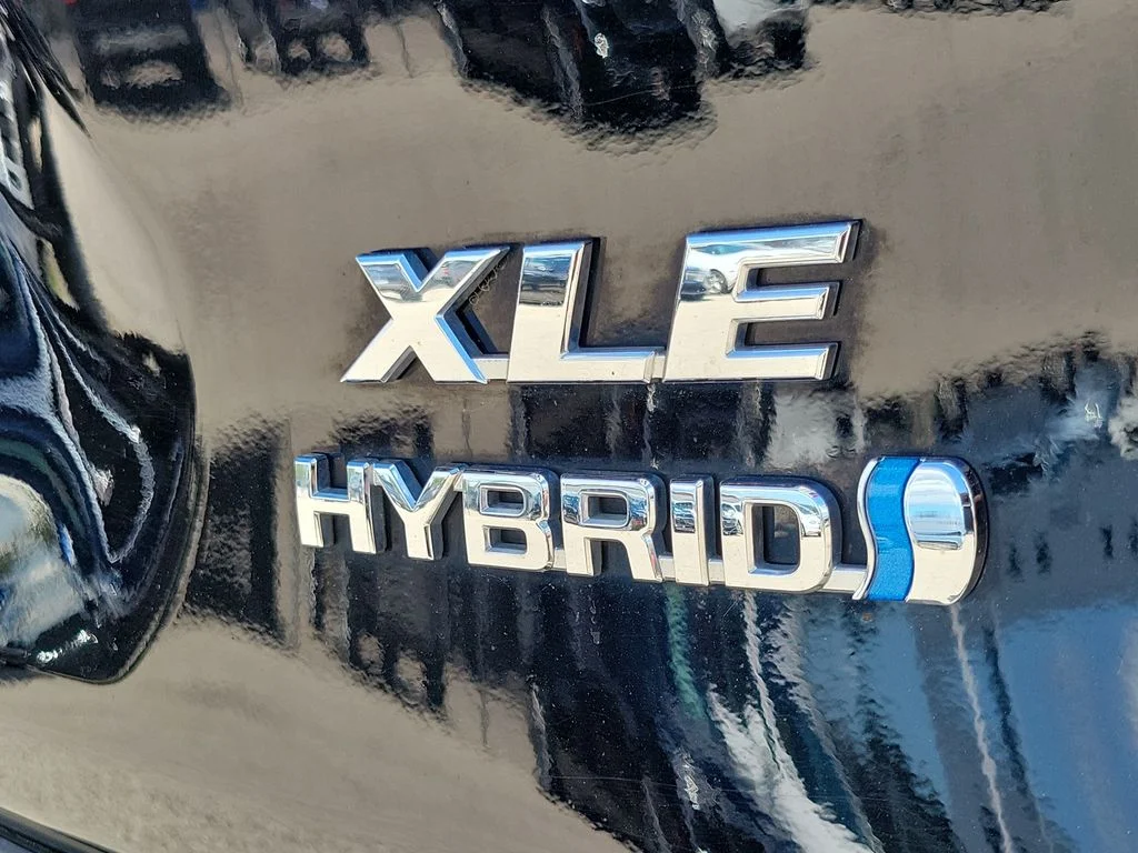 Used 2024 Black Toyota XLE image 7