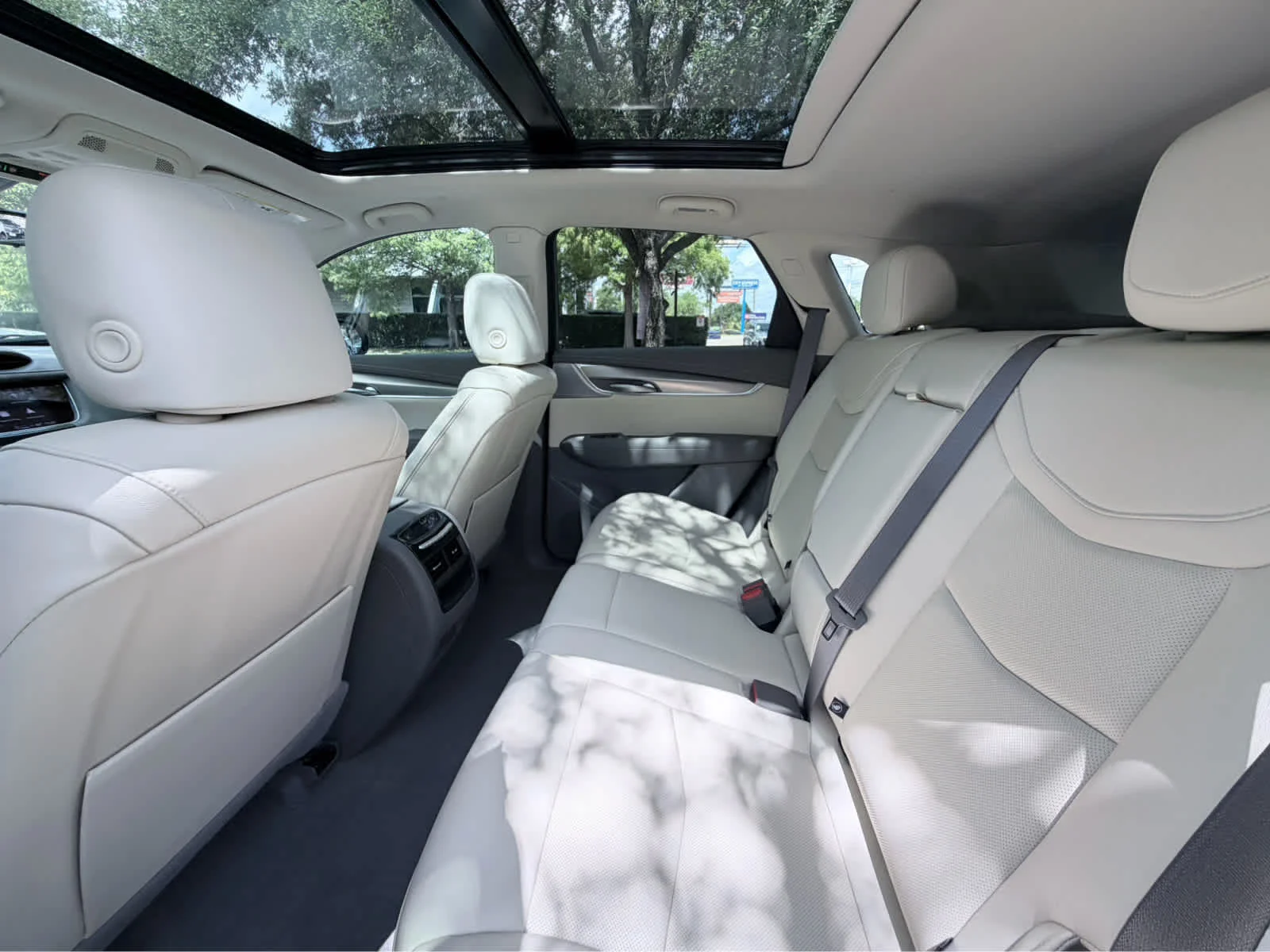 Certified Used 2025 Emerald Lake Metallic Cadillac Premium Luxury image 33