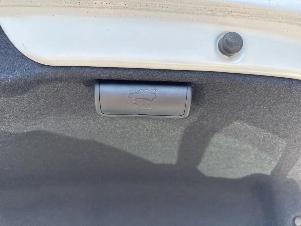 Used 2018 Symphony Silver Hyundai Value Edition image 36