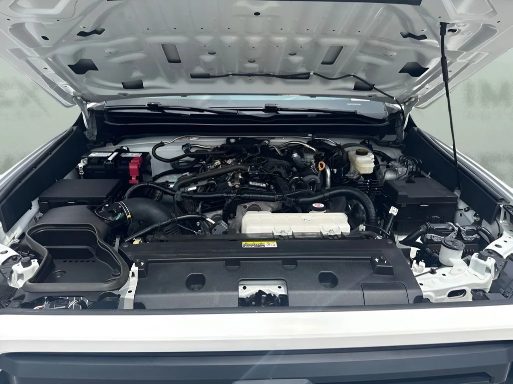 Used 2025 White Toyota SR image 17