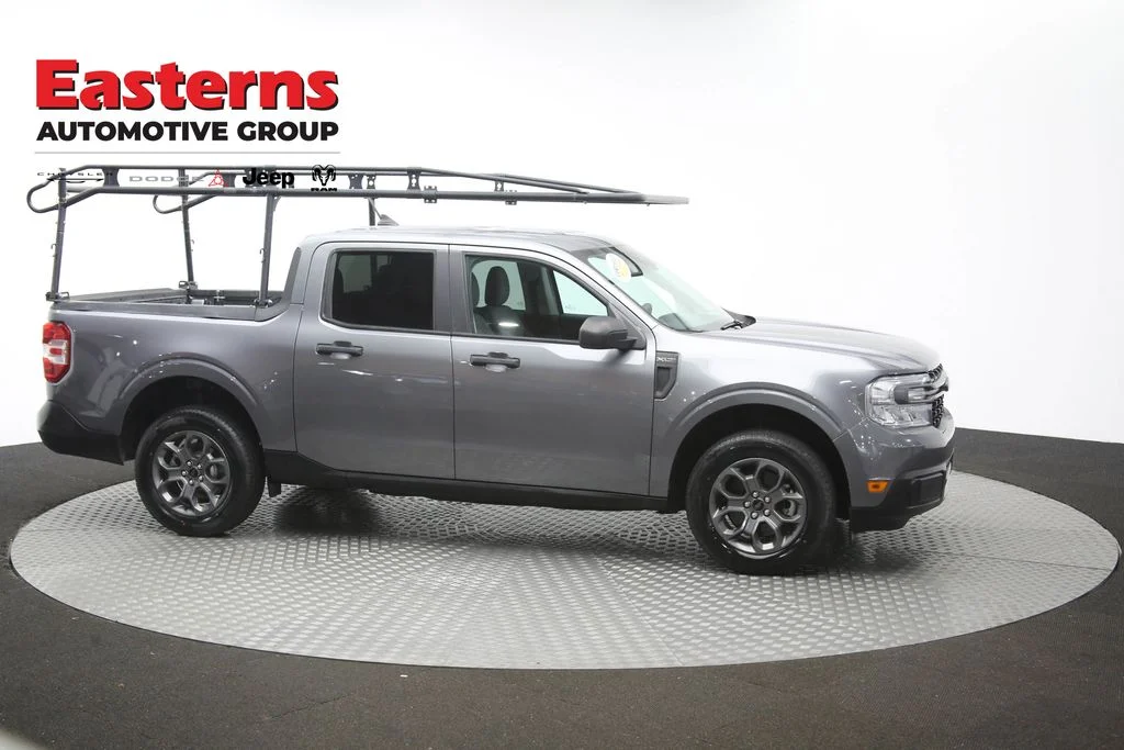 Used 2023 Gray Ford XLT image 45