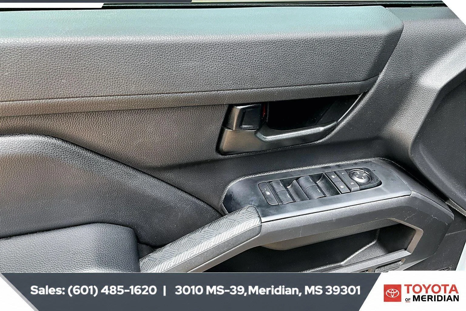 Used 2025 Celestial Silver Metallic Toyota SR image 17