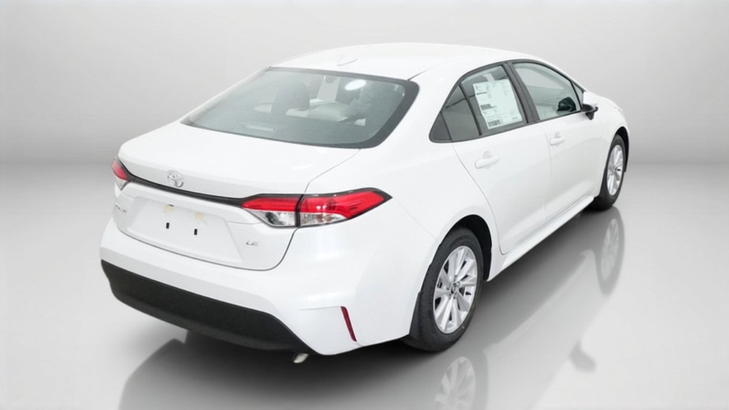 New 2027 Wind Chill Pearl Toyota LE image 11