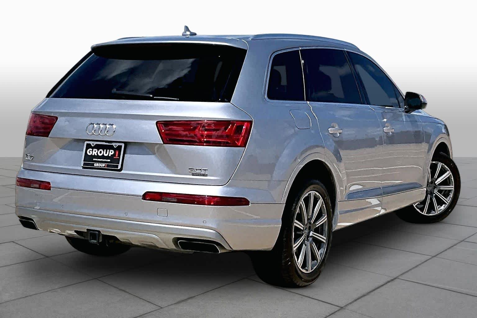 Used 2018 Florett Silver Metallic Audi Premium Plus image 12