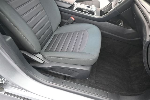 Used 2020 Silver Metallic Ford SE image 33