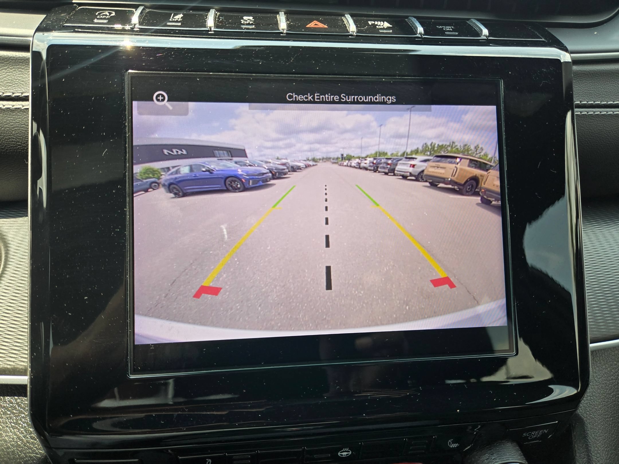 Used 2025 Silver Zynith Jeep Altitude X image 26